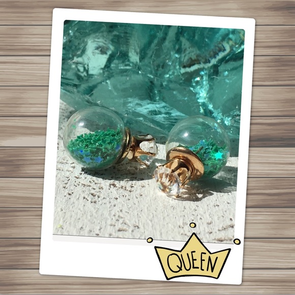 Dark Green Star Double Stud Earrings - Picture 2 of 8